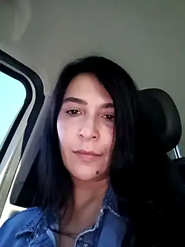 Snapshot of Cataleya80 chatting on October 31, 2025, 5:20 pm Cataleya80 online show from October 31, 2025, 5:20 pm