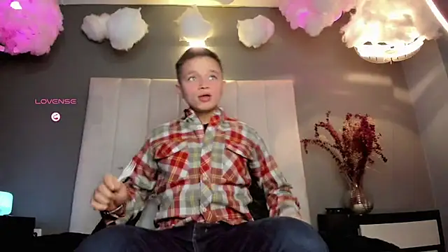 Snapshot of Tim_wolf chatting on October 2, 2025, 3:37 pm Tim wolf online show from October 2, 2025, 3:37 pm