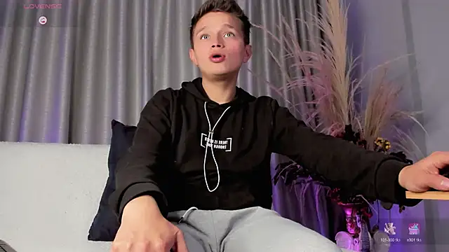 Snapshot of Tim_wolf chatting on March 23, 2025, 5:00 am Tim wolf online show from March 23, 2025, 5:00 am