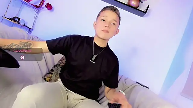 Snapshot of Tim_wolf chatting on February 18, 2026, 10:06 pm Tim wolf online show from February 18, 2026, 10:06 pm