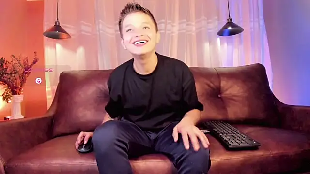 Snapshot of Tim_wolf chatting on October 15, 2025, 1:41 pm Tim wolf online show from October 15, 2025, 1:41 pm