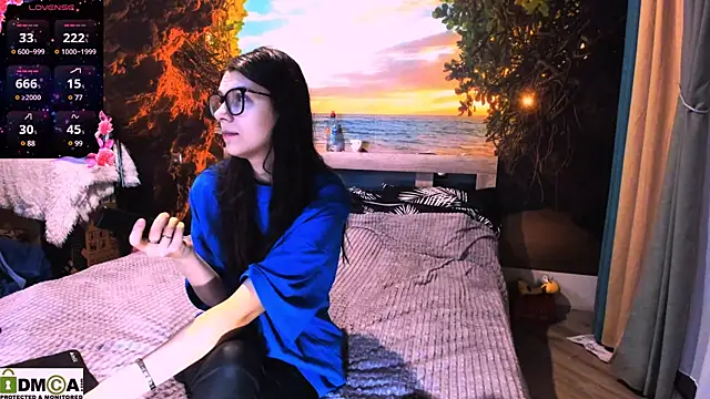 Snapshot of MollyLollipop chatting on January 28, 2025, 1:29 am MollyLollipop online show from January 28, 2025, 1:29 am