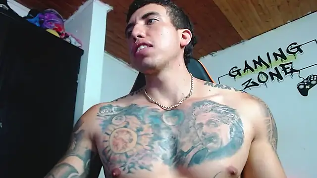 Snapshot of Adam_Hudsond chatting on March 8, 2025, 12:30 pm Adam Hudsond online show from March 8, 2025, 12:30 pm