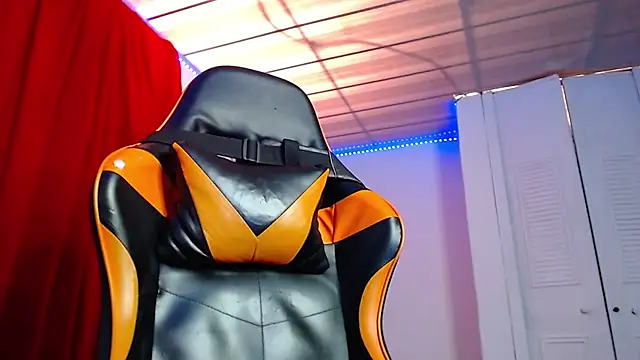 Snapshot of Adam_Hudsond chatting on March 19, 2025, 2:46 pm Adam Hudsond online show from March 19, 2025, 2:46 pm