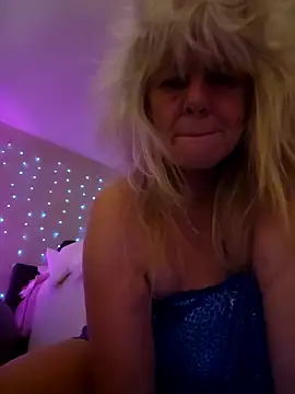 Snapshot of IMS_BHAVEN chatting on October 16, 2025, 10:18 pm IMS BHAVEN online show from October 16, 2025, 10:18 pm