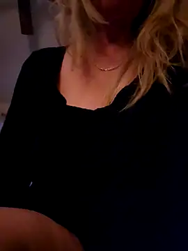 Snapshot of IMS_BHAVEN chatting on January 26, 2025, 10:35 pm IMS BHAVEN online show from January 26, 2025, 10:35 pm