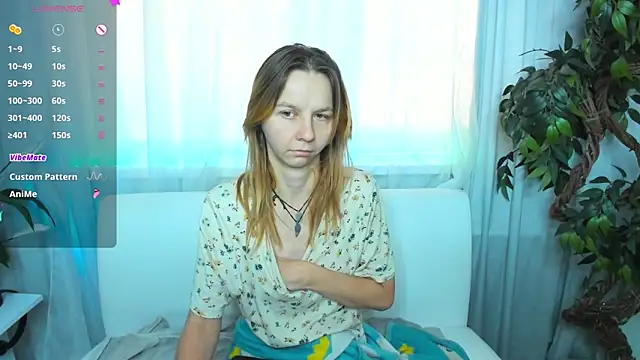 Snapshot of Bell_a_mi_ chatting on October 4, 2025, 8:05 am Bell a mi online show from October 4, 2025, 8:05 am