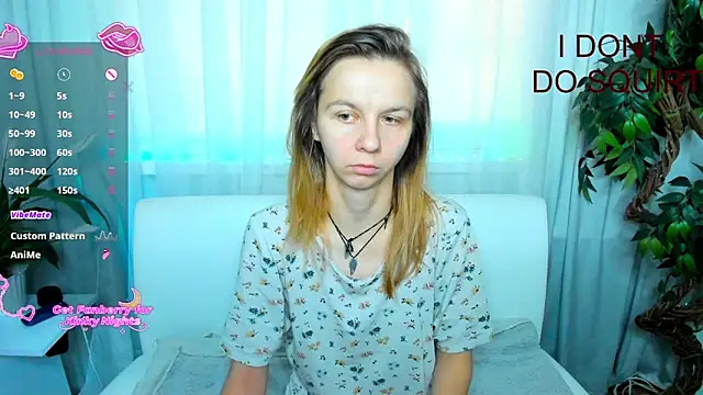 Snapshot of Bell_a_mi_ chatting on October 25, 2025, 8:46 am Bell a mi online show from October 25, 2025, 8:46 am