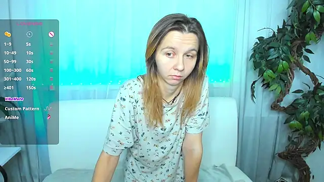 Snapshot of Bell_a_mi_ chatting on October 29, 2025, 9:41 am Bell a mi online show from October 29, 2025, 9:41 am