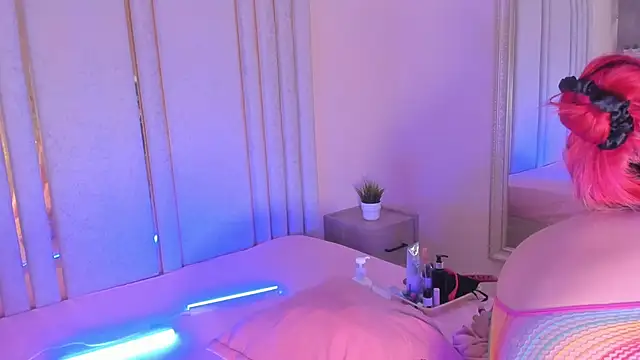 Snapshot of Saekohofman chatting on November 18, 2025, 4:16 am Saekohofman online show from November 18, 2025, 4:16 am