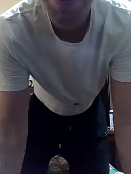 Snapshot of White_rabbit_ chatting on February 21, 2025, 8:51 am White rabbit  online show from February 21, 2025, 8:51 am