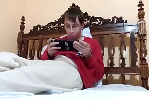 Snapshot of White_rabbit_ chatting on March 8, 2025, 11:39 pm White rabbit  online show from March 8, 2025, 11:39 pm