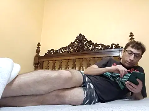 White rabbit  online show from December 15, 2025, 10:54 am