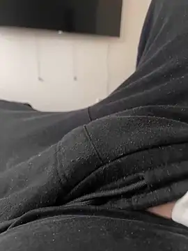 Snapshot of Krasavzi chatting on February 12, 2025, 8:27 am Krasavzi online show from February 12, 2025, 8:27 am