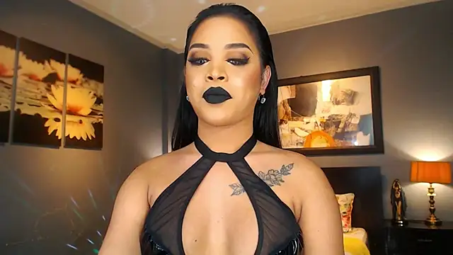 MarryQueen22 online show from March 26, 2026, 1:04 am