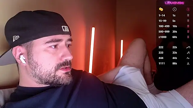 DominantTheo online show from May 26, 2026, 3:26 am