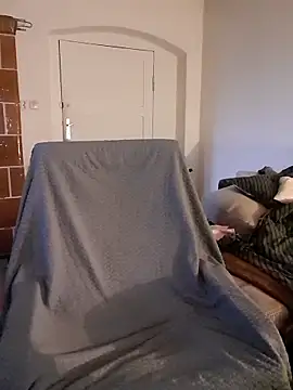 Lou666Cifer online show from April 18, 2026, 3:53 am