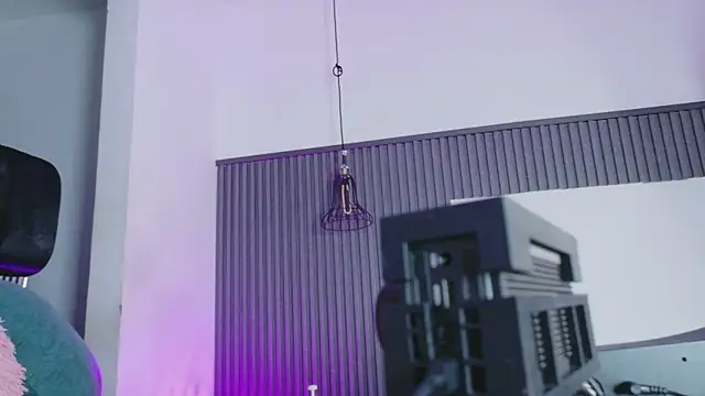 levana1 online show from April 15, 2026, 4:18 am