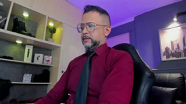 Snapshot of MrFrank_tattoo chatting on January 10, 2026, 12:55 pm MrFrank tattoo online show from January 10, 2026, 12:55 pm