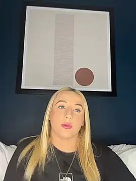 Strongqueen online show from February 2, 2025, 7:04 pm