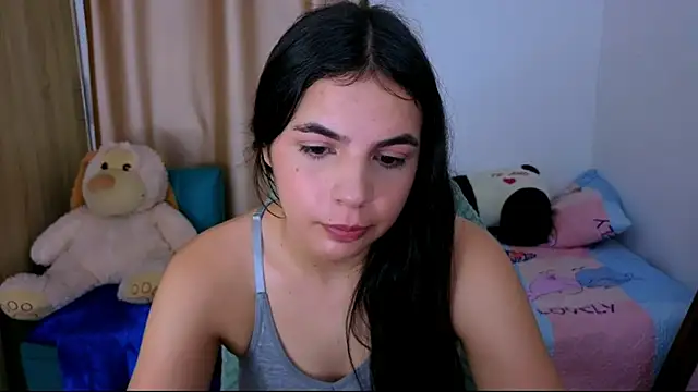 Snapshot of _elenna chatting on September 29, 2025, 5:29 pm elenna online show from September 29, 2025, 5:29 pm