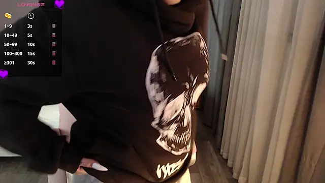 Snapshot of Jessie_williams chatting on December 28, 2024, 3:47 am Jessie williams online show from December 28, 2024, 3:47 am