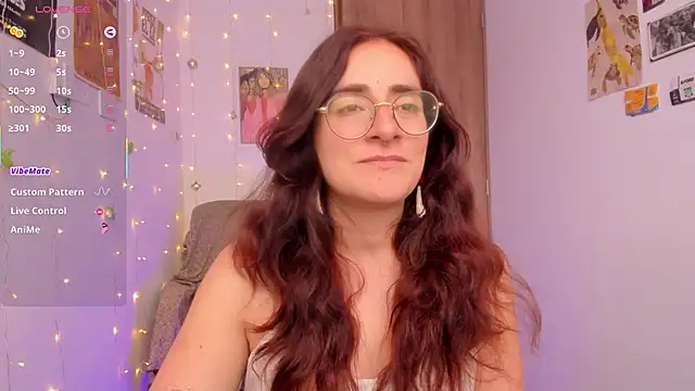 Snapshot of linda_giggle chatting on November 24, 2025, 1:22 pm linda giggle online show from November 24, 2025, 1:22 pm