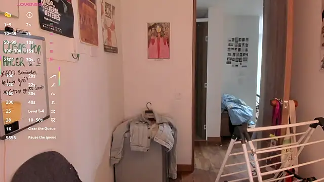 linda giggle online show from April 10, 2026, 12:50 am