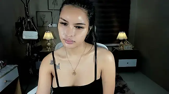 Snapshot of EternityBanks chatting on February 25, 2025, 2:47 am EternityBanks online show from February 25, 2025, 2:47 am