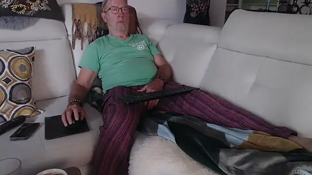 Nudelschwanz online show from June 1, 2026, 7:08 am