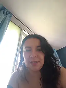Snapshot of Amber__Davis chatting on May 15, 2026, 8:40 pm Amber Davis online show from May 15, 2026, 8:40 pm
