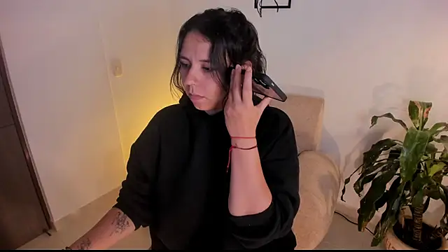 Snapshot of Amber__Davis chatting on November 20, 2025, 8:31 pm Amber Davis online show from November 20, 2025, 8:31 pm