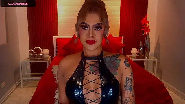 Snapshot of StellaStrong30 chatting on November 15, 2025, 10:03 pm StellaStrong30 online show from November 15, 2025, 10:03 pm