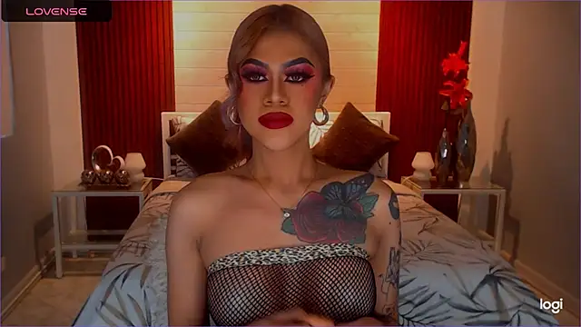 StellaStrong30 online show from March 12, 2026, 11:42 pm