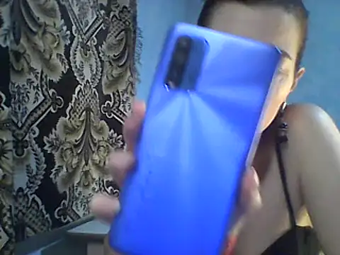Snapshot of Olesja chatting on February 8, 2025, 6:22 pm Olesja online show from February 8, 2025, 6:22 pm