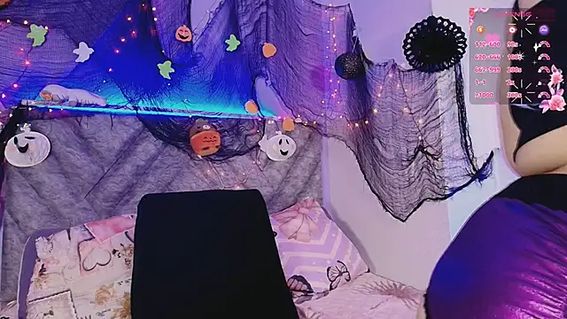 emmajohnss online show from November 1, 2025, 4:19 am