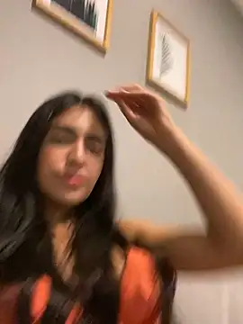 DaphneUwu online show from April 9, 2026, 12:34 am