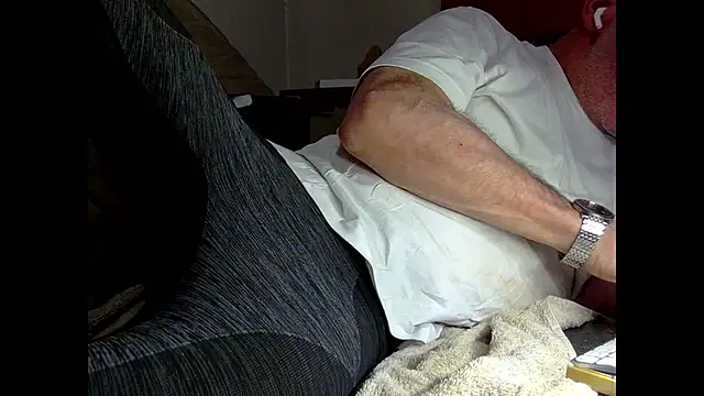 Snapshot of mike30nbg chatting on January 8, 2026, 8:04 pm mike30nbg online show from January 8, 2026, 8:04 pm