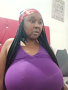 Snapshot of HotAFRICANBEAUTY chatting on February 3, 2026, 1:05 am HotAFRICANBEAUTY online show from February 3, 2026, 1:05 am