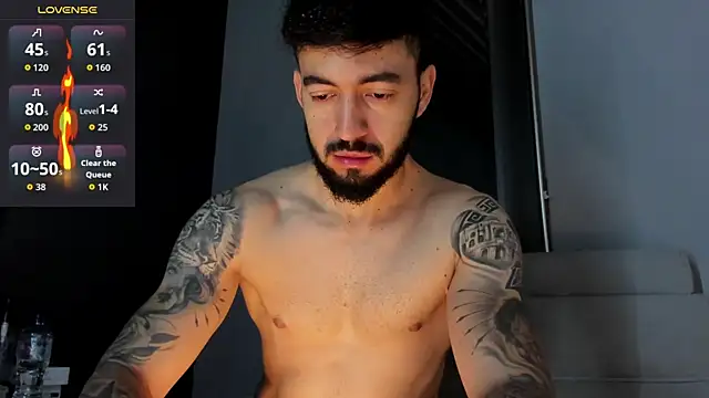 Snapshot of MarkWalker__ chatting on November 14, 2025, 9:57 am MarkWalker online show from November 14, 2025, 9:57 am