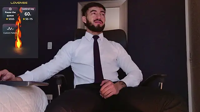 Snapshot of MarkWalker__ chatting on November 2, 2025, 10:20 am MarkWalker online show from November 2, 2025, 10:20 am