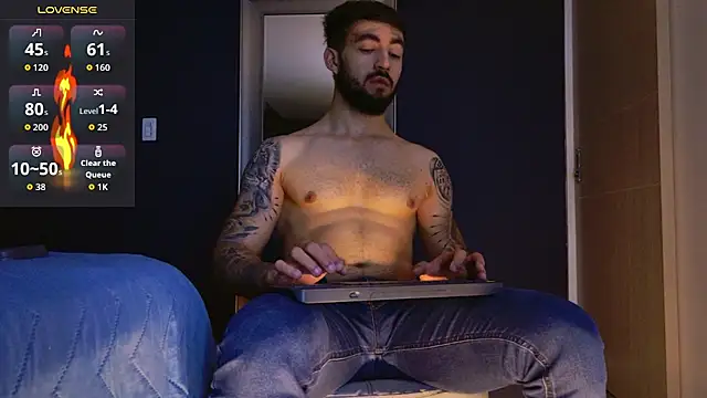 Snapshot of MarkWalker__ chatting on November 21, 2025, 10:14 am MarkWalker online show from November 21, 2025, 10:14 am