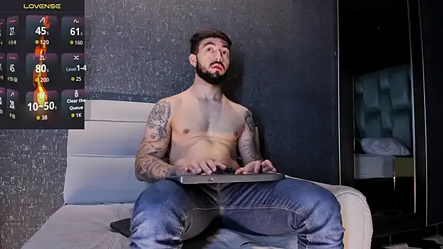 Snapshot of MarkWalker__ chatting on November 20, 2025, 10:05 am MarkWalker online show from November 20, 2025, 10:05 am