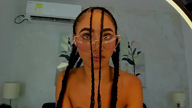 Snapshot of kristyl_paez chatting on January 7, 2026, 2:11 pm kristyl paez online show from January 7, 2026, 2:11 pm