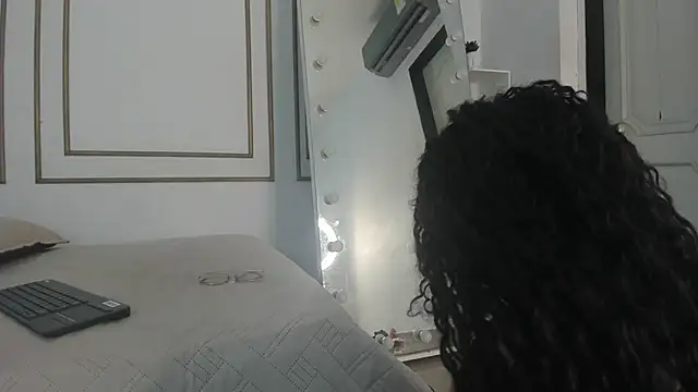 Snapshot of kristyl_paez chatting on February 2, 2026, 6:51 pm kristyl paez online show from February 2, 2026, 6:51 pm