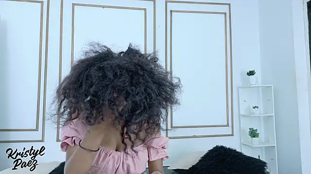 Snapshot of kristyl_paez chatting on December 16, 2025, 8:24 pm kristyl paez online show from December 16, 2025, 8:24 pm