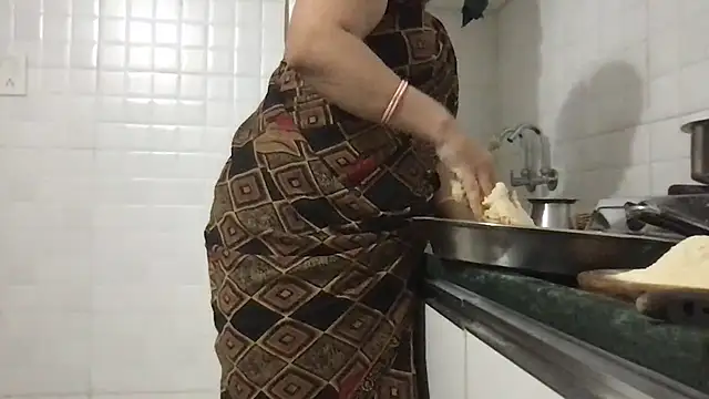 Riyasingh9 online show from February 17, 2025, 3:47 am