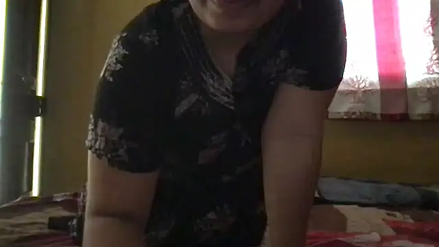 Snapshot of Riyasingh9 chatting on July 19, 2026, 4:10 am Riyasingh9 online show from July 19, 2026, 4:10 am