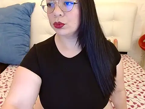 Snapshot of Angiee_BBW chatting on November 21, 2025, 6:51 pm Angiee BBW online show from November 21, 2025, 6:51 pm