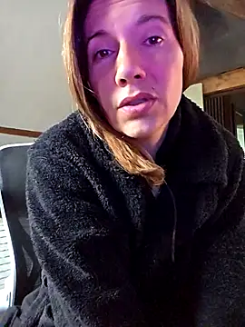 Snapshot of Lina_lou4 chatting on October 27, 2025, 8:59 am Lina lou4 online show from October 27, 2025, 8:59 am